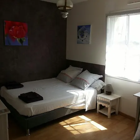 La Difference Bed & Breakfast *